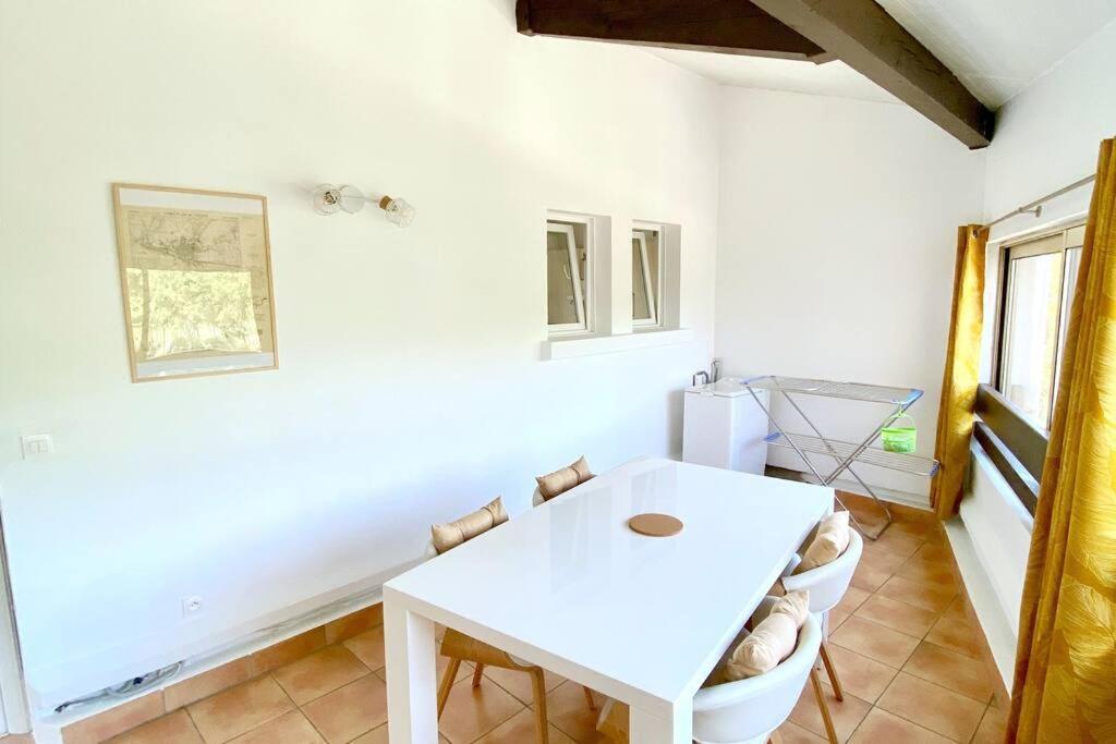 Appartement Spacieux 65M2, Avec Piscine Et Parking Fréjus 외부 사진