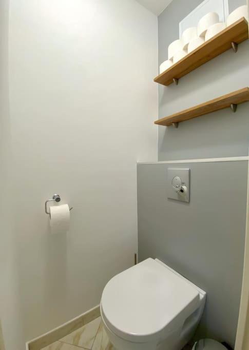 Appartement Spacieux 65M2, Avec Piscine Et Parking Fréjus 외부 사진